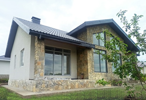 Плитняк златолит Уральский  для фасада купить в Мытищах