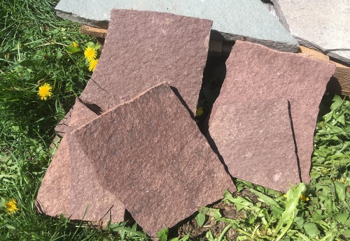 Плитняк лемезит бордовый для цоколя 1,5-2 см купить в Мытищах