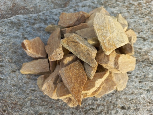 Златолит жёлтый декоративная каменная крошка купить в Мытищах