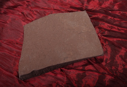 Плитняк лемезит бордовый для цоколя 1,5-2 см купить в Мытищах