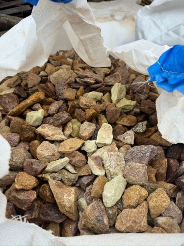 Златолит персиковый декоративная каменная крошка купить в Мытищах