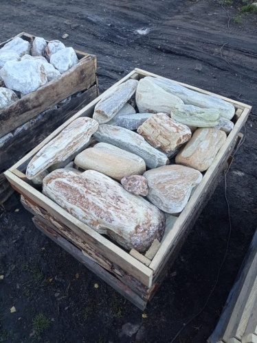 Златолит жёлтый, жёлто-зелёный глыбки и валуны для ланшафтного дизайна купить в Мытищах