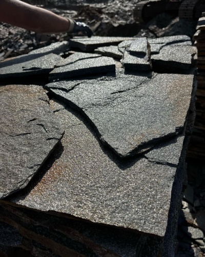 Плитняк златолит серебристый для фасада купить в Мытищах